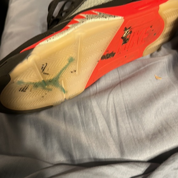 Jordan’s excellent condition size 12 no box - Picture 9 of 9